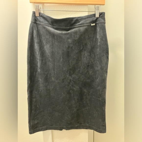 Calvin Klein vegan suede gray pencil skirt - Picture 1 of 4